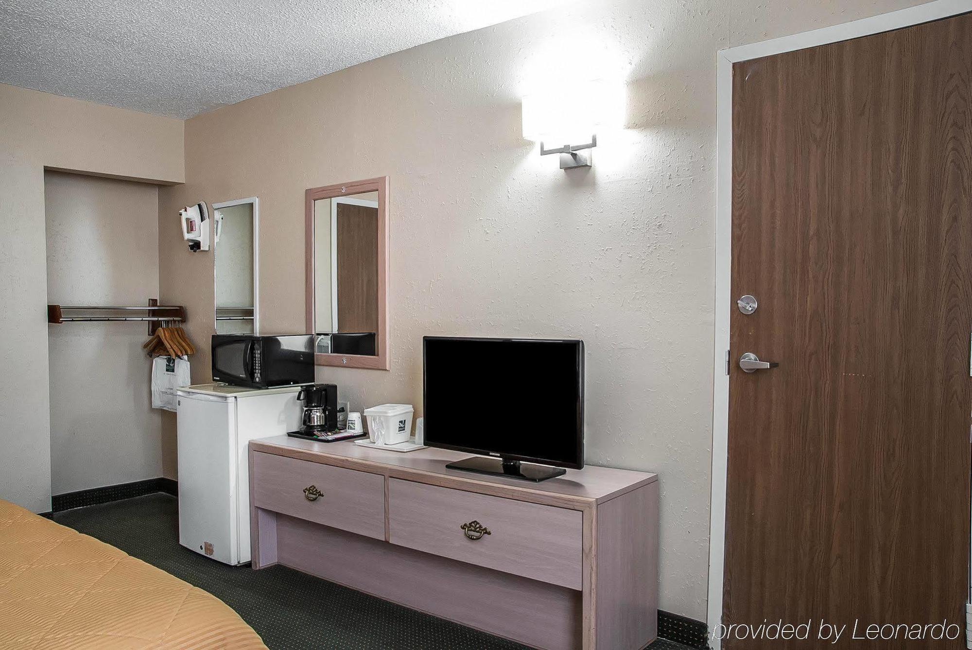 Quality Inn Near Six Flags St. Louis Pacific Eksteriør billede