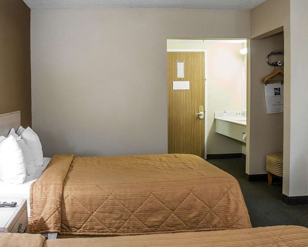 Quality Inn Near Six Flags St. Louis Pacific Værelse billede