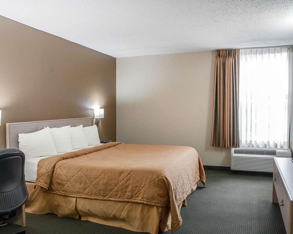 Quality Inn Near Six Flags St. Louis Pacific Værelse billede