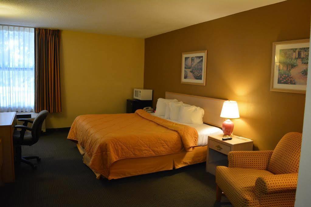 Quality Inn Near Six Flags St. Louis Pacific Eksteriør billede
