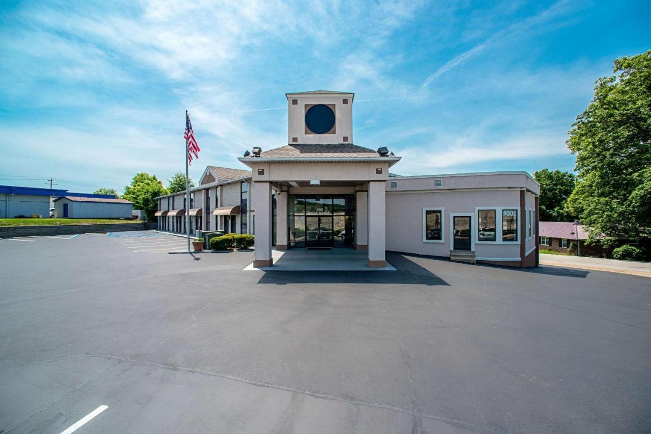Quality Inn Near Six Flags St. Louis Pacific Eksteriør billede